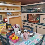 Casa Dell\'Artista Singola E Indipendente